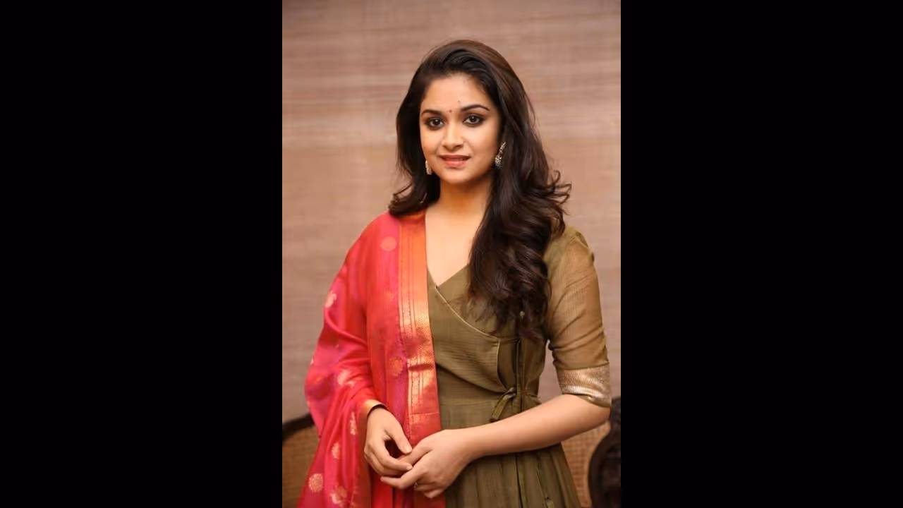 இளைத்து போன தேகம், களைத்துப்போன முகம்... கீர்த்தி சுரேஷுக்கு என்னாச்சு..? போட்டோவை பார்த்து ஷாக்கான ரசிகர்கள்...!