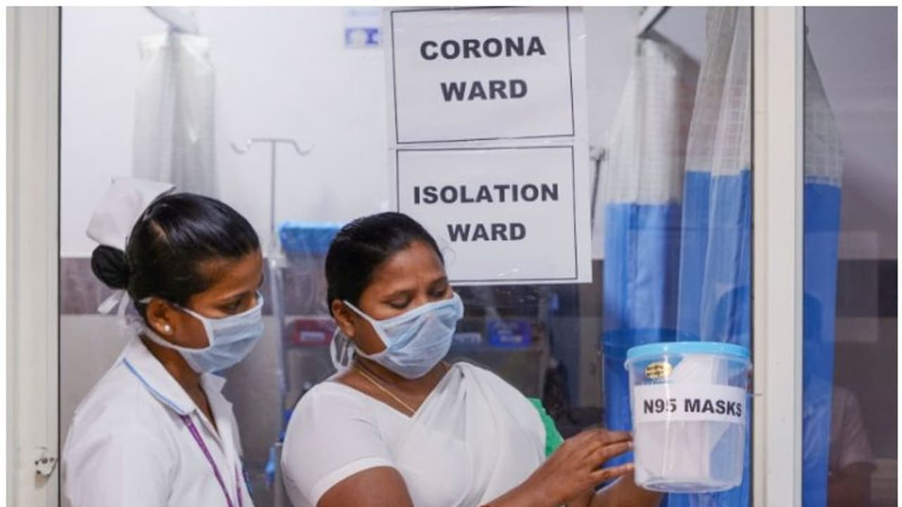 കൊറോണ: തിരുവനന്തപുരത്ത് ഉന്നതതല യോഗം, ജില്ലയിൽ പ്രതിരോധ പ്രവര്ത്തനത്തിന് 15 ടീമുകൾ കൊറോണ: തിരുവനന്തപുരത്ത് ഉന്നതതല യോഗം, ജില്ലയിൽ പ്രതിരോധ പ്രവര്ത്തനത്തിന് 15 ടീമുകൾ