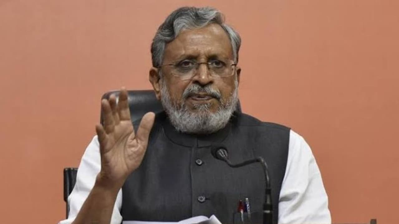 सुशील मोदी ने प्रशांत किशोर से पूछा सवाल, 2014 में मोदी और BJP गोडसेवादी क्यों नहीं लगे? सुशील मोदी ने प्रशांत किशोर से पूछा सवाल, 2014 में मोदी और BJP गोडसेवादी क्यों नहीं लगे?