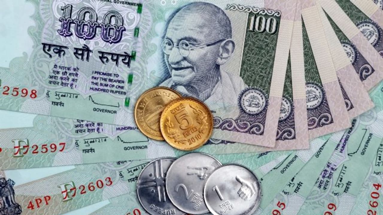 കമ്മീഷന് ശുപാര്ശ നല്കി, കേരളത്തിന് 15,000 കോടി നല്കണം; രാജ്യത്തെ 14 സംസ്ഥാനങ്ങള്ക്ക് റവന്യുക്കമ്മിയുണ്ടാകും കമ്മീഷന് ശുപാര്ശ നല്കി, കേരളത്തിന് 15,000 കോടി നല്കണം; രാജ്യത്തെ 14 സംസ്ഥാനങ്ങള്ക്ക് റവന്യുക്കമ്മിയുണ്ടാകും