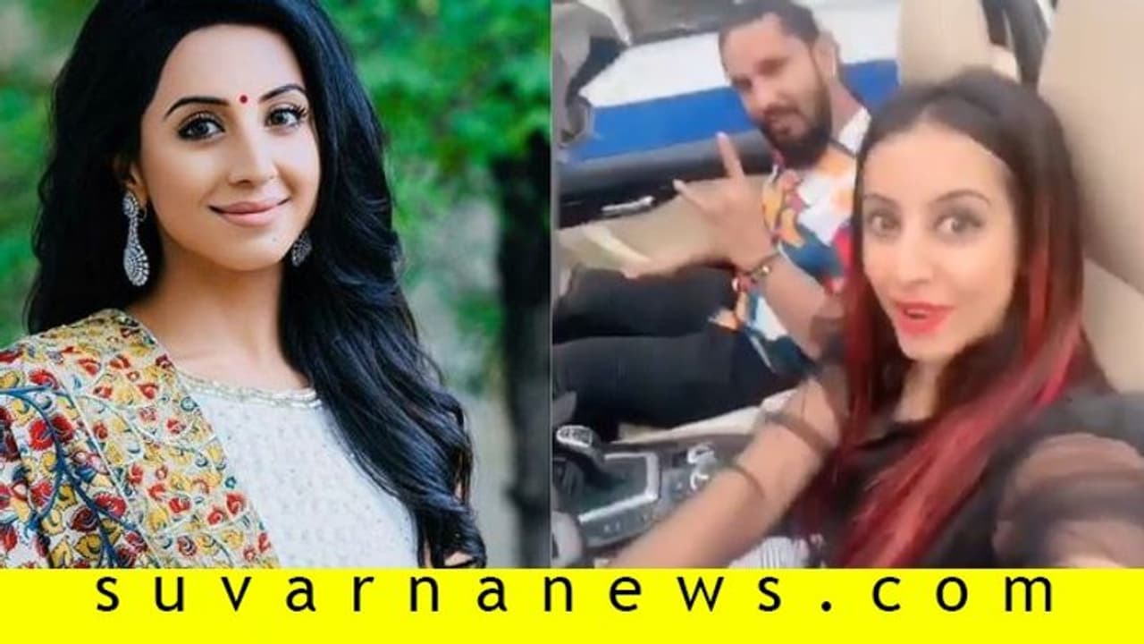 ಕಾರಲ್ಲಿ ಸೆಲ್ಫಿ ವಿಡಿಯೋ: 2000 ರು. ದಂಡ ಕಟ್ಟಿದ ಸಂಜನಾ! ಕಾರಲ್ಲಿ ಸೆಲ್ಫಿ ವಿಡಿಯೋ: 2000 ರು. ದಂಡ ಕಟ್ಟಿದ ಸಂಜನಾ!