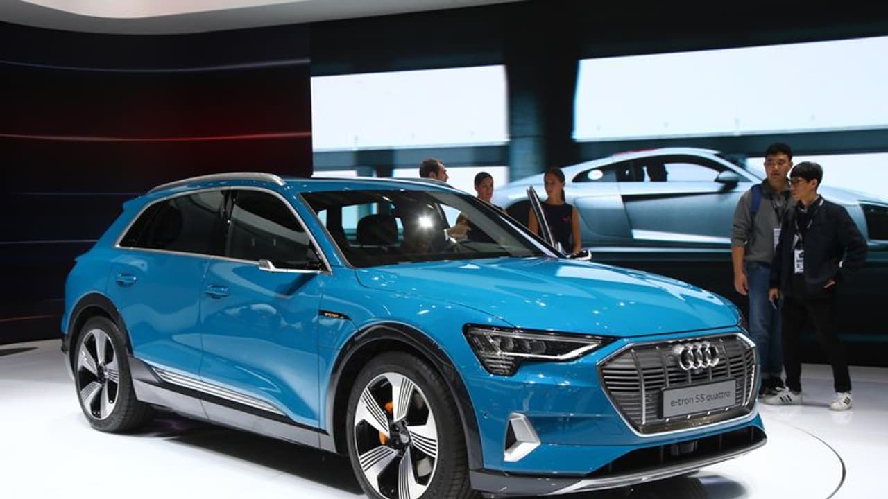 5 ಲಕ್ಷ ರೂ ನೀಡಿ ಬುಕ್ ಮಾಡಿ Audi ಇ ಟ್ರಾನ್ ಎಲೆಕ್ಟ್ರಿಕ್ ಕಾರು !