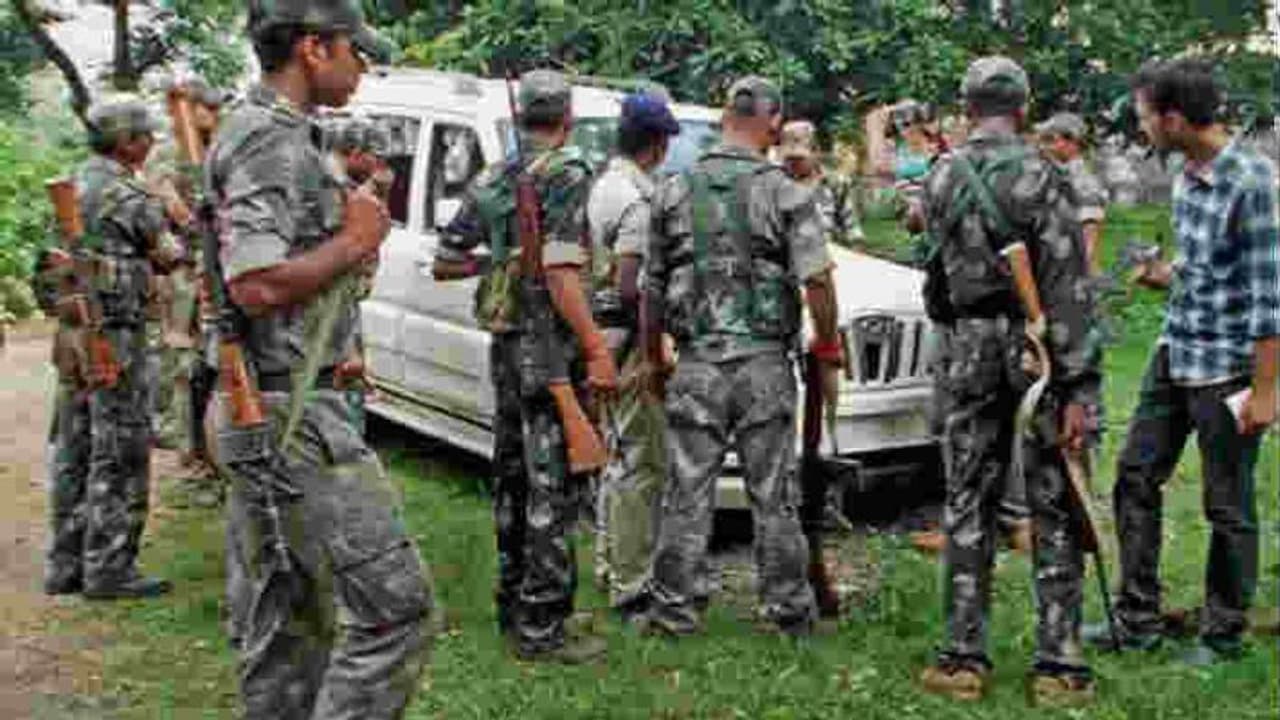 കൊറോണ വൈറസ്: മലയാളിയായ സിആര്പിഎഫ് ജവാന്മാരുടെ അവധി റദ്ദാക്കി കൊറോണ വൈറസ്: മലയാളിയായ സിആര്പിഎഫ് ജവാന്മാരുടെ അവധി റദ്ദാക്കി