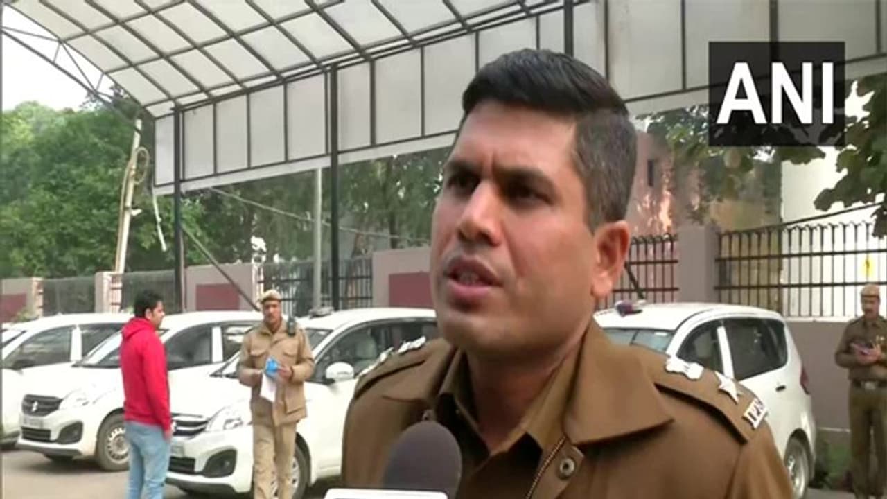 शाहीन बाग मामले पर हटाए गए चिन्मय बिस्वाल की जगह, आर पी मीणा होंगे दक्षिण पूर्वी दिल्ली के DCP शाहीन बाग मामले पर हटाए गए चिन्मय बिस्वाल की जगह, आर पी मीणा होंगे दक्षिण पूर्वी दिल्ली के DCP