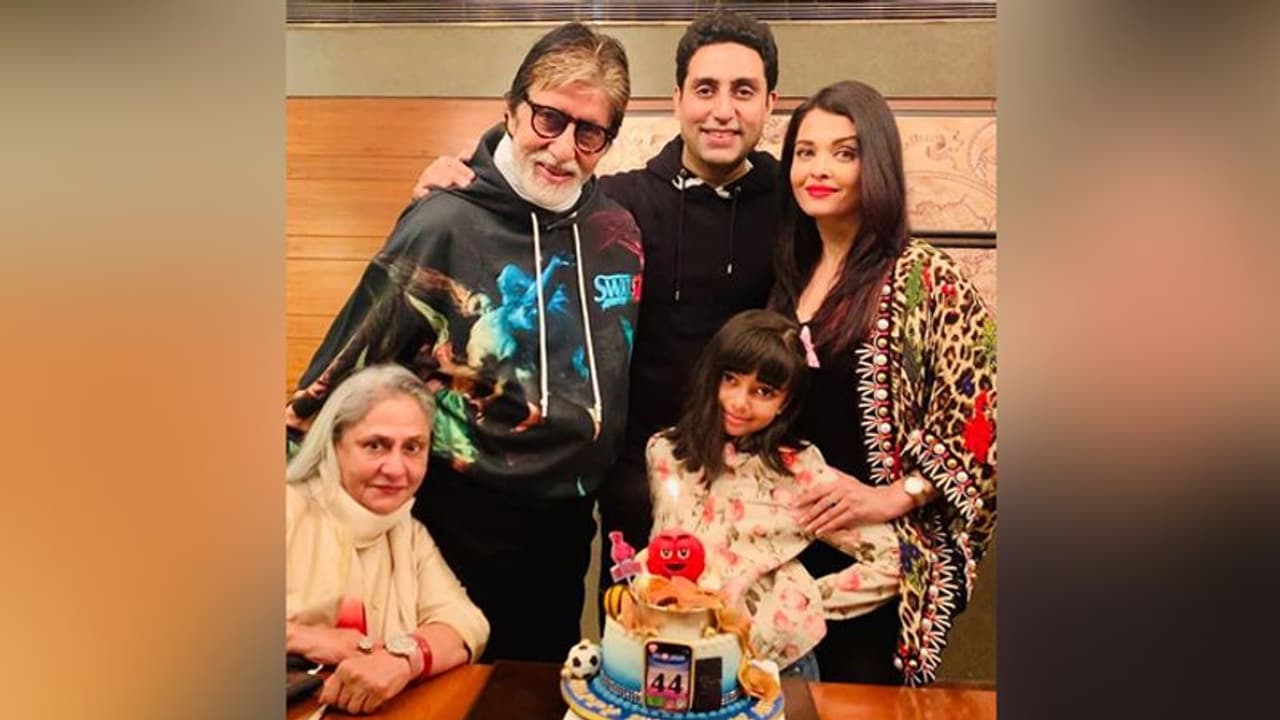 সকাল সকাল হাজির কেক, সপরিবারে জন্মদিন পালন জুনিয়ার বচ্চনের