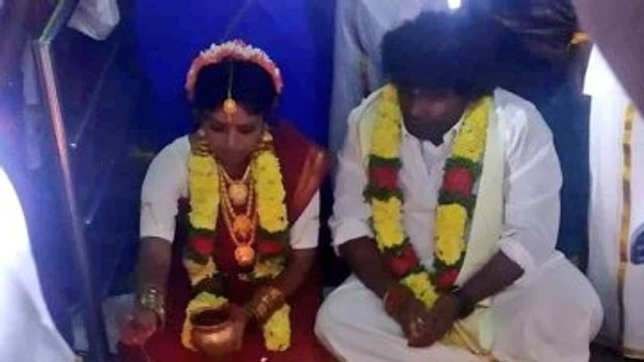 யோகிபாபு பார்கவி திடீர் கல்யாணத்திற்கு காரணம் இதுதானா?... நண்பர்களிடம் கூட சொல்லாத ரகசியம்...!