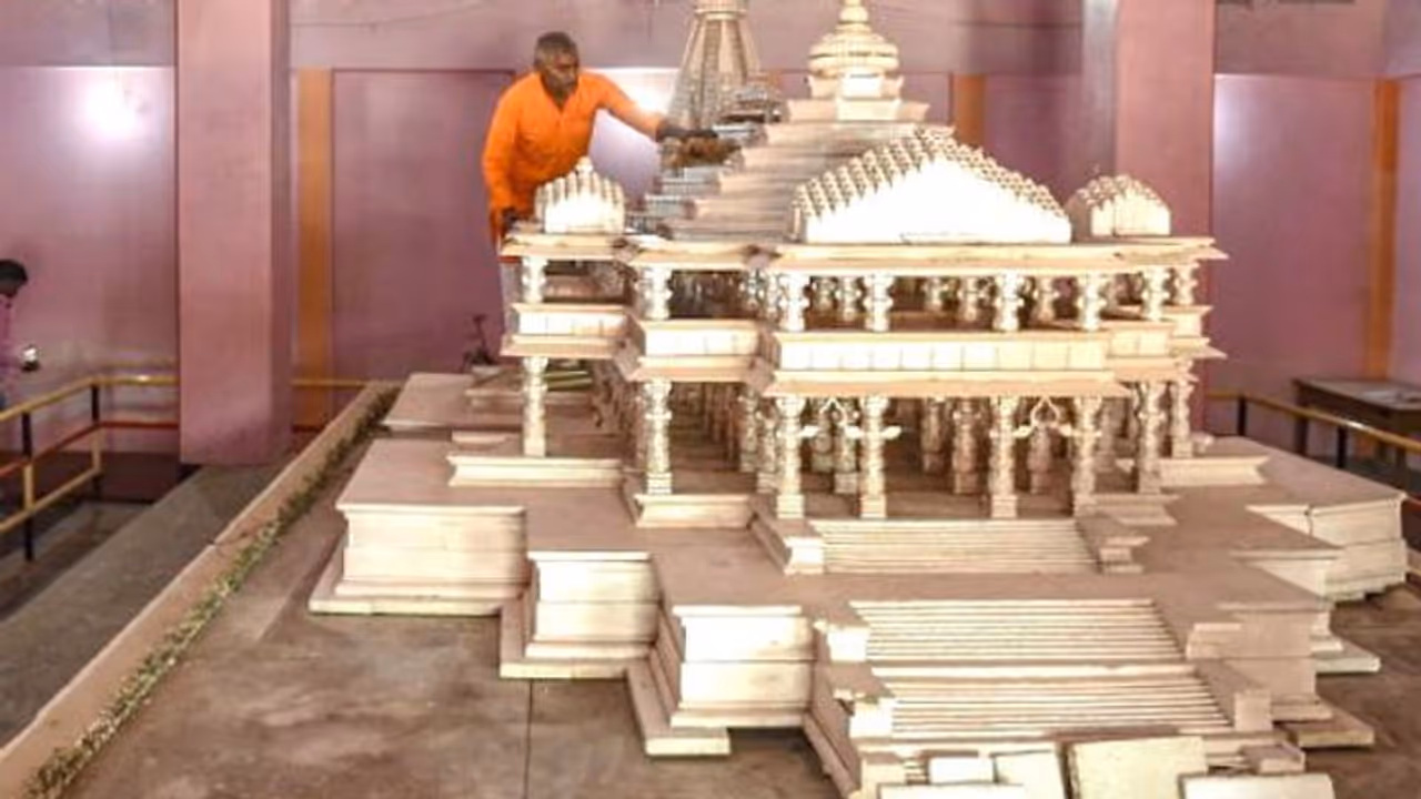 അയോധ്യ രാമക്ഷേത്ര നിർമ്മാണ ട്രസ്റ്റിന്റെ ചെയർമാനായി ബാബ്രി മസ്ജിദ് കേസ് പ്രതി അയോധ്യ രാമക്ഷേത്ര നിർമ്മാണ ട്രസ്റ്റിന്റെ ചെയർമാനായി ബാബ്രി മസ്ജിദ് കേസ് പ്രതി