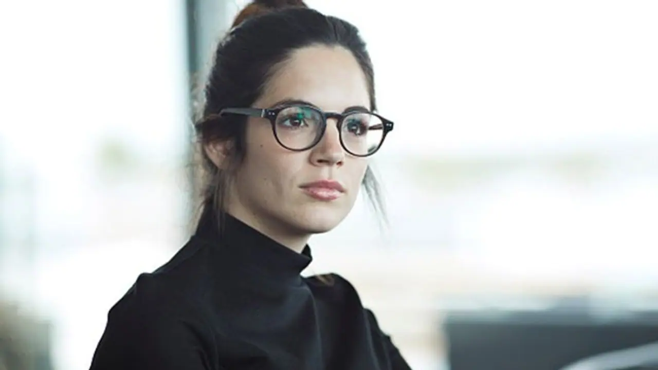 চশমা খুললেই স্পষ্ট ফুটে উঠছে চোখের কালো দাগ, কীভাবে দূর করবেন, রইল ঘরোয়া পদ্ধতি চশমা খুললেই স্পষ্ট ফুটে উঠছে চোখের কালো দাগ, কীভাবে দূর করবেন, রইল ঘরোয়া পদ্ধতি