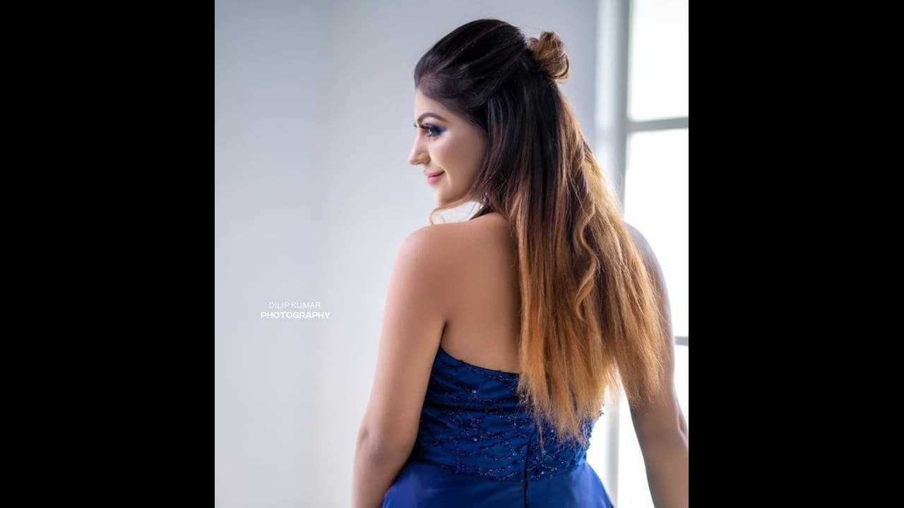 அந்த இடத்தில் குத்தியிருக்கும் டாட்டூவை அரைகுறையாக காட்டிய யாஷிகா ஆனந்த்... சொக்கிப்போன ரசிகர்கள்...!