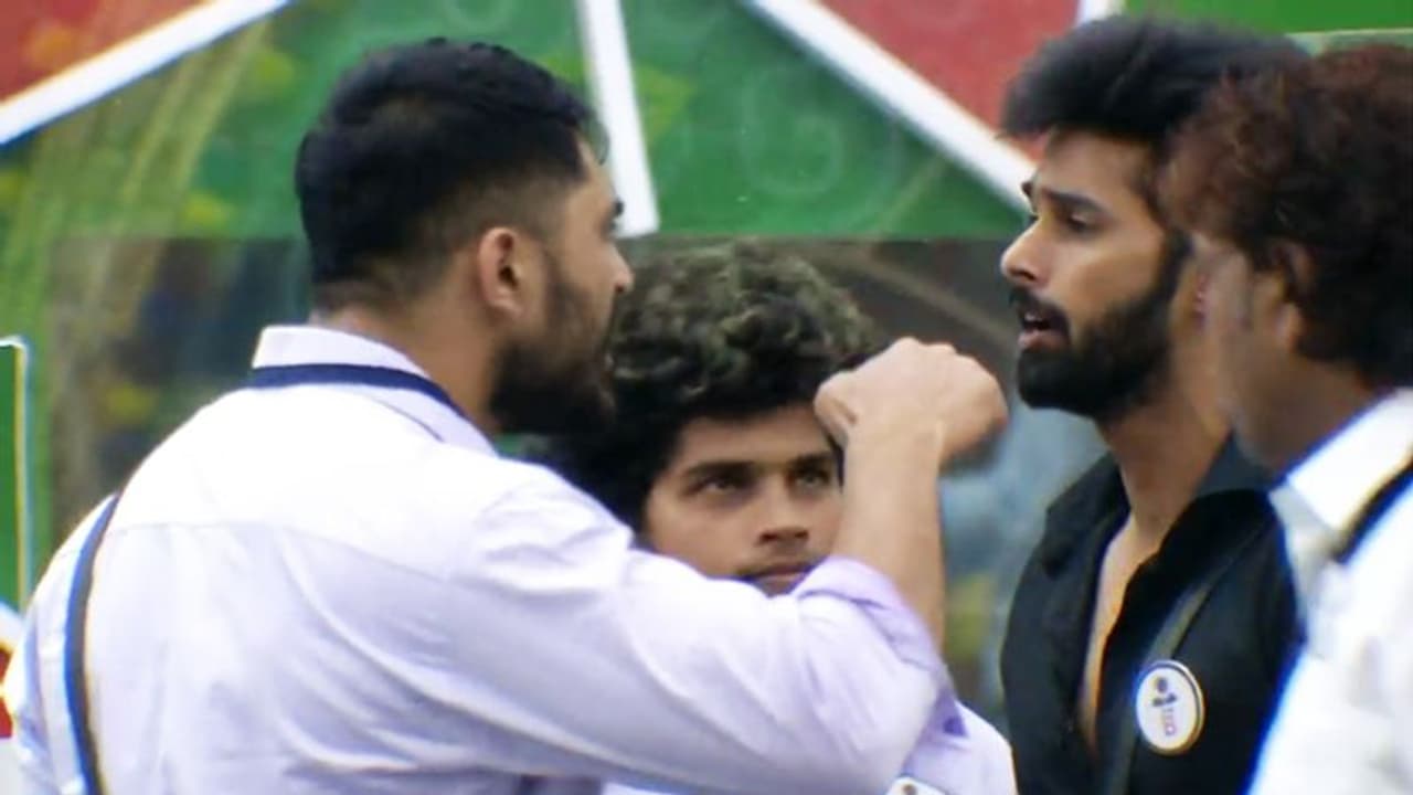 'സഞ്ജന നിന്റെ ഗേള്ഫ്രണ്ട് അല്ലേ?'; ബിഗ് ബോസിലെ സുജോയുടെ പ്രണയം നാടകമെന്നും പവന് 'സഞ്ജന നിന്റെ ഗേള്ഫ്രണ്ട് അല്ലേ?'; ബിഗ് ബോസിലെ സുജോയുടെ പ്രണയം നാടകമെന്നും പവന്