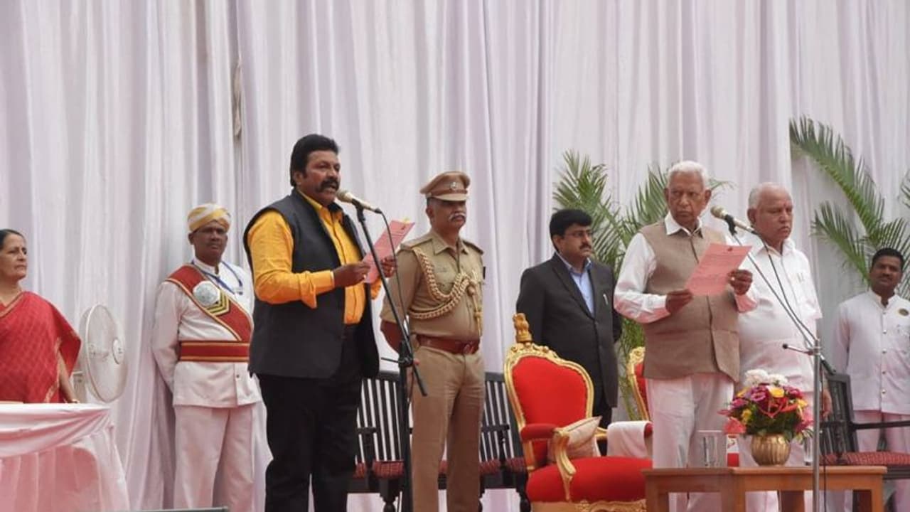 'ಕೃಷಿ ಖಾತೆ ಮುಳ್ಳಿನ ಹಾಸಿಗೆ, ಆದರೂ ಕೇಳಿ ಪಡೆದಿದ್ದೇನೆ' 'ಕೃಷಿ ಖಾತೆ ಮುಳ್ಳಿನ ಹಾಸಿಗೆ, ಆದರೂ ಕೇಳಿ ಪಡೆದಿದ್ದೇನೆ'