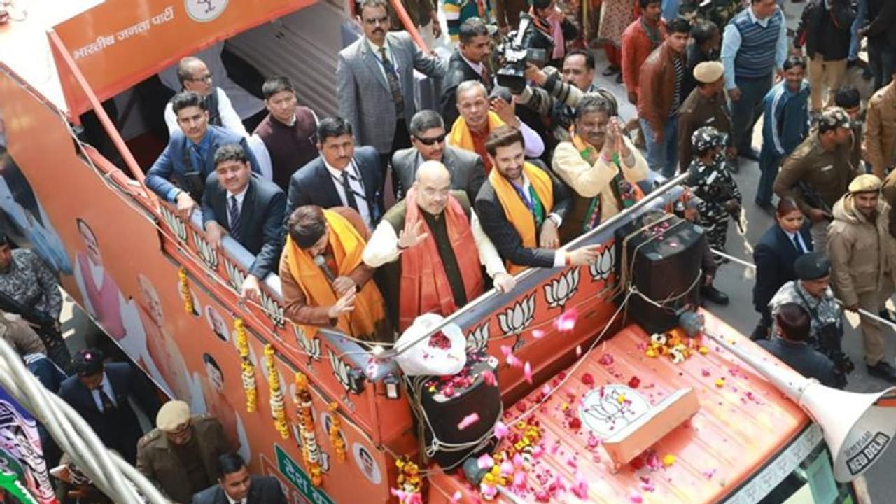 दिल्ली में चुनाव के लिए थमा प्रचार, भाजपा और आप अव्वल तो कांग्रेस पीछे छूटी दिल्ली में चुनाव के लिए थमा प्रचार, भाजपा और आप अव्वल तो कांग्रेस पीछे छूटी