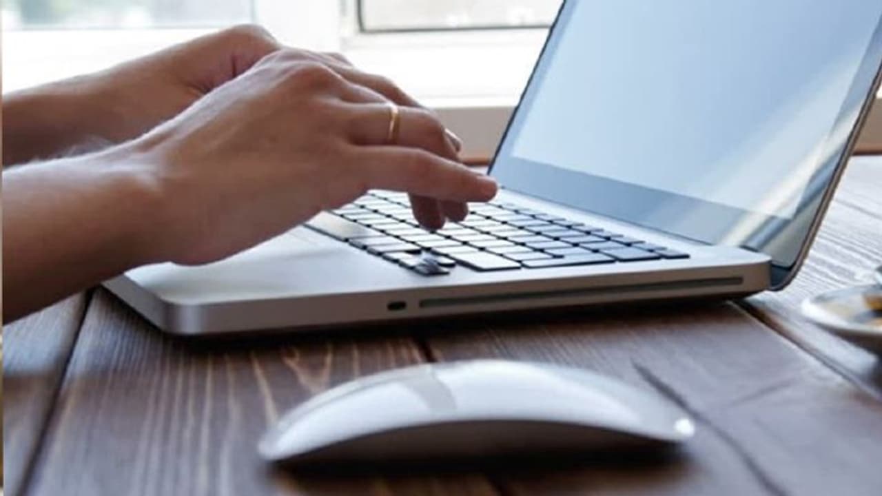 ಬ್ಯಾಂಕ್ ಅಧಿಕಾರಿಯೆಂದು ಎಟಿಎಂ ಮಾಹಿತಿ, ಒಟಿಪಿ ಕೇಳಿ ಹಣ ವಂಚನೆ ಯತ್ನ ಬ್ಯಾಂಕ್ ಅಧಿಕಾರಿಯೆಂದು ಎಟಿಎಂ ಮಾಹಿತಿ, ಒಟಿಪಿ ಕೇಳಿ ಹಣ ವಂಚನೆ ಯತ್ನ