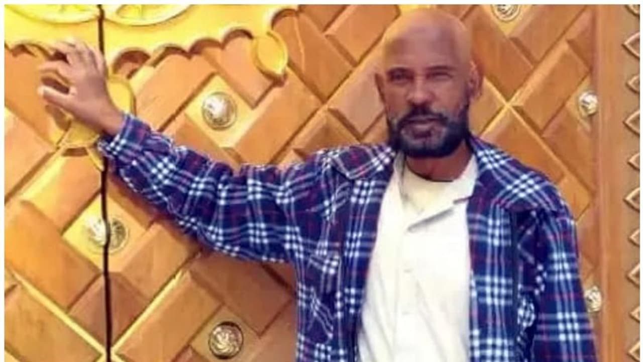 തണുപ്പകറ്റാൻ മുറിക്കുള്ളിൽ വിറക് കത്തിച്ച പ്രവാസി പുകശ്വസിച്ച് മരിച്ചു തണുപ്പകറ്റാൻ മുറിക്കുള്ളിൽ വിറക് കത്തിച്ച പ്രവാസി പുകശ്വസിച്ച് മരിച്ചു