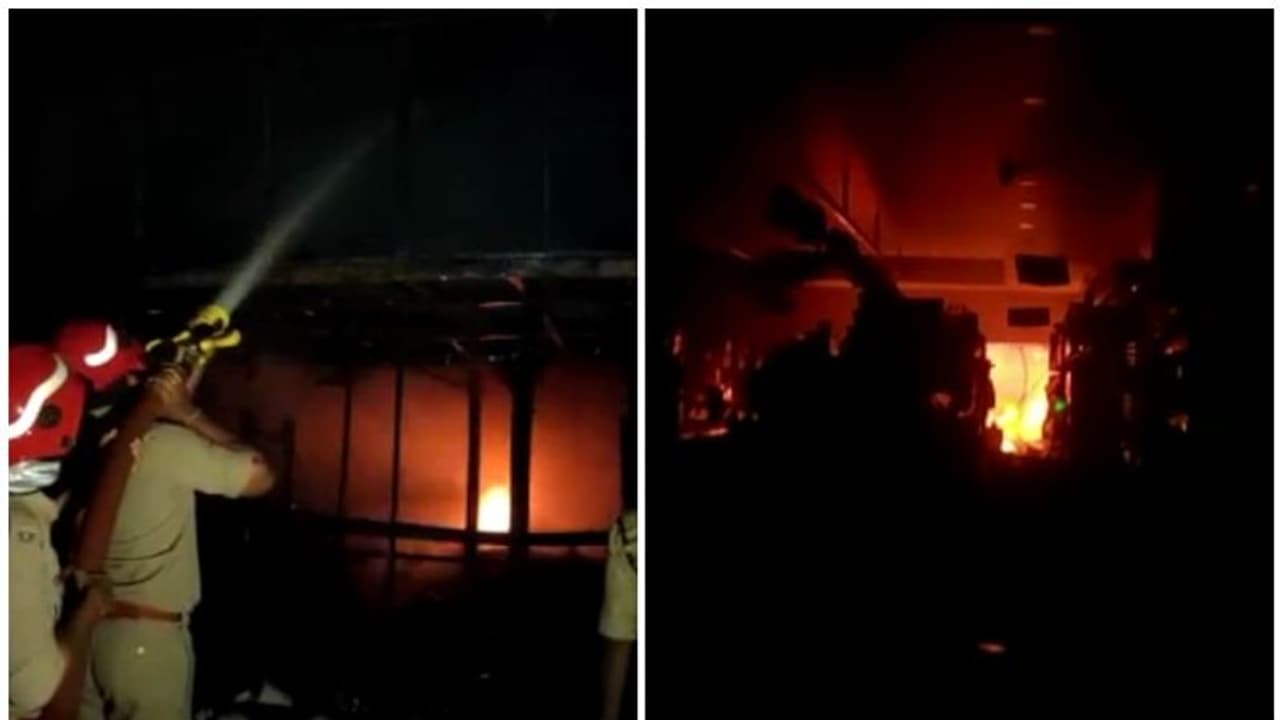 ആലപ്പുഴ ബിസ്മി ഹൈപ്പർമാർക്കറ്റിൽ വൻ തീപിടിത്തം, ലക്ഷങ്ങളുടെ നഷ്ടം