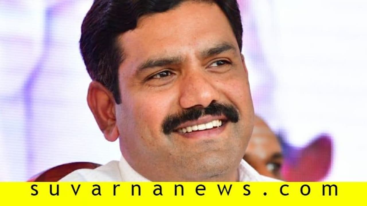 ಗಾಜಿನ ಮನೆಯಲ್ಲಿ ಬಿಎಸ್ವೈ ಪುತ್ರ ವಿಜಯೇಂದ್ರ ಮಿಂಚಿನ ಸಂಚಾರ! ಗಾಜಿನ ಮನೆಯಲ್ಲಿ ಬಿಎಸ್ವೈ ಪುತ್ರ ವಿಜಯೇಂದ್ರ ಮಿಂಚಿನ ಸಂಚಾರ!