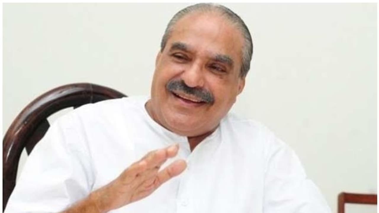 പാലാ ജനറല് ആശുപത്രിക്ക് കെ.എം.മാണിയുടെ പേര് നല്കും; തീരുമാനം മന്ത്രിസഭാ യോഗത്തില് പാലാ ജനറല് ആശുപത്രിക്ക് കെ.എം.മാണിയുടെ പേര് നല്കും; തീരുമാനം മന്ത്രിസഭാ യോഗത്തില്