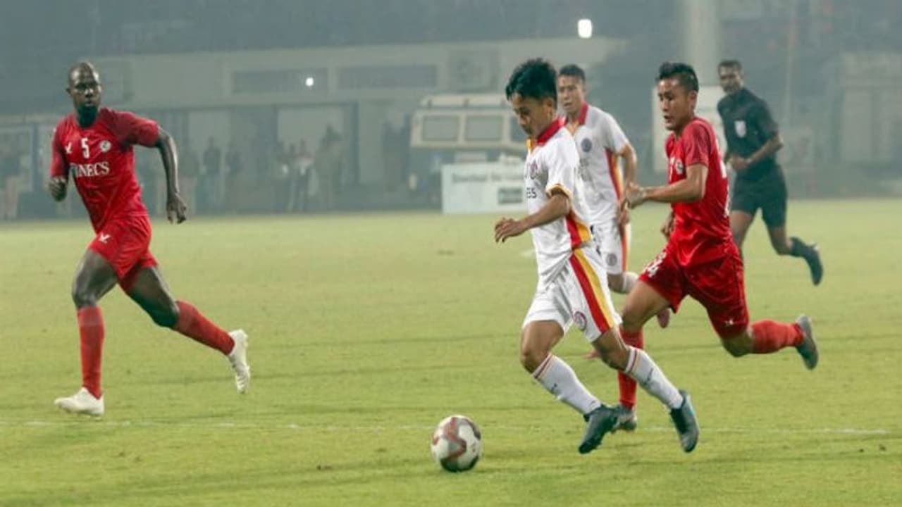 আরও অন্ধকারে ইস্টবেঙ্গল, আইজল এর কাছে হেরে অবনমনের আতঙ্ক লাল হলুদে আরও অন্ধকারে ইস্টবেঙ্গল, আইজল এর কাছে হেরে অবনমনের আতঙ্ক লাল হলুদে