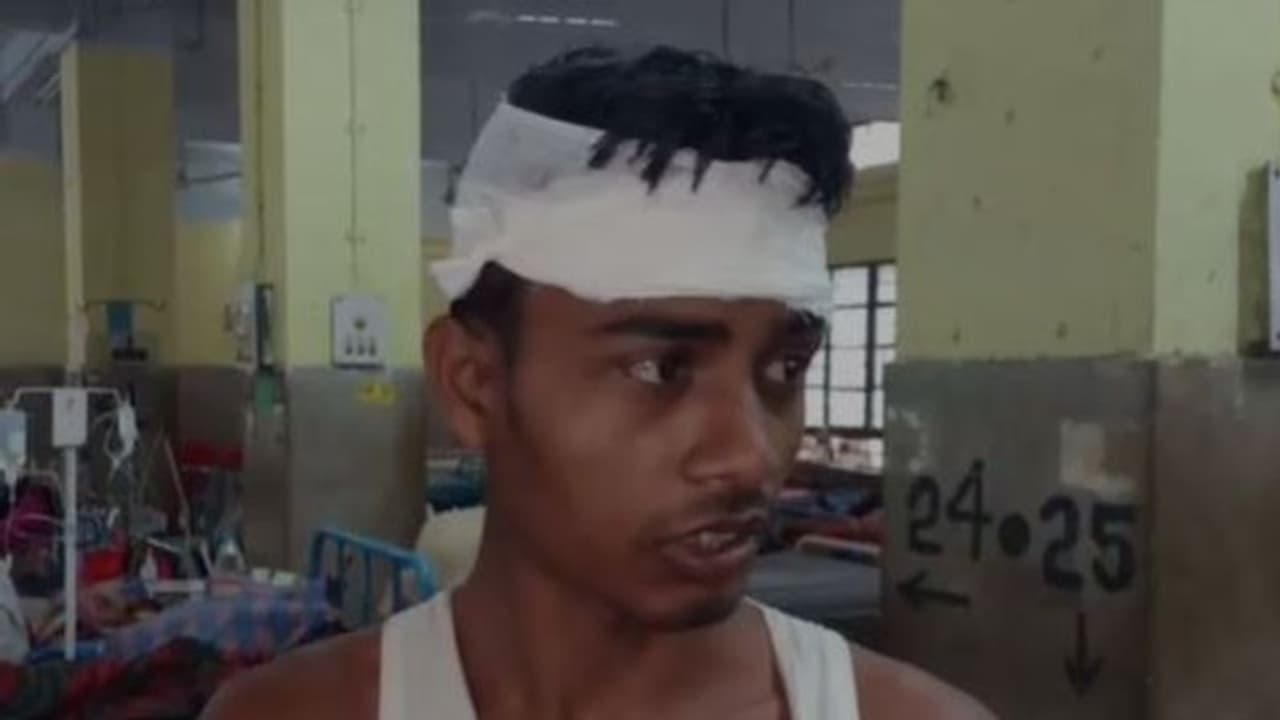 খড়্গপুরে সশস্ত্র ডাকাত দলের হামলা, গুলি ছুঁড়ে গান পয়েন্টে লুট লক্ষাধিক টাকা খড়্গপুরে সশস্ত্র ডাকাত দলের হামলা, গুলি ছুঁড়ে গান পয়েন্টে লুট লক্ষাধিক টাকা