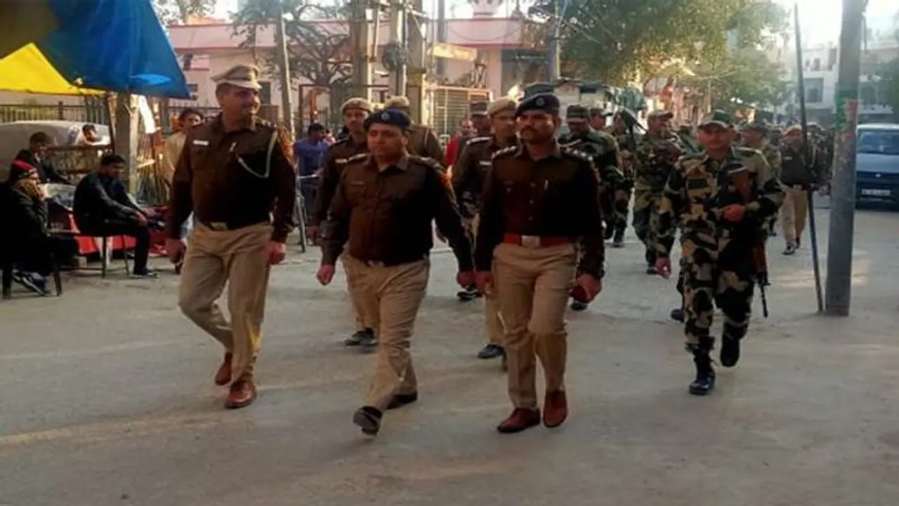 दिल्ली चुनाव में सुरक्षा के पुख्ता इंतजाम, CAPF की 190 कंपनियां तैनात दिल्ली चुनाव में सुरक्षा के पुख्ता इंतजाम, CAPF की 190 कंपनियां तैनात