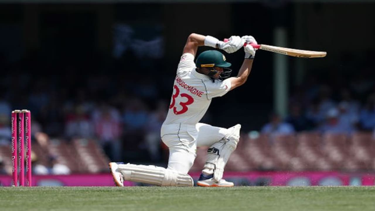 লাবুছানের মধ্যে নিজেকে দেখছেন, জানালেন সচিন তেন্ডুলকর