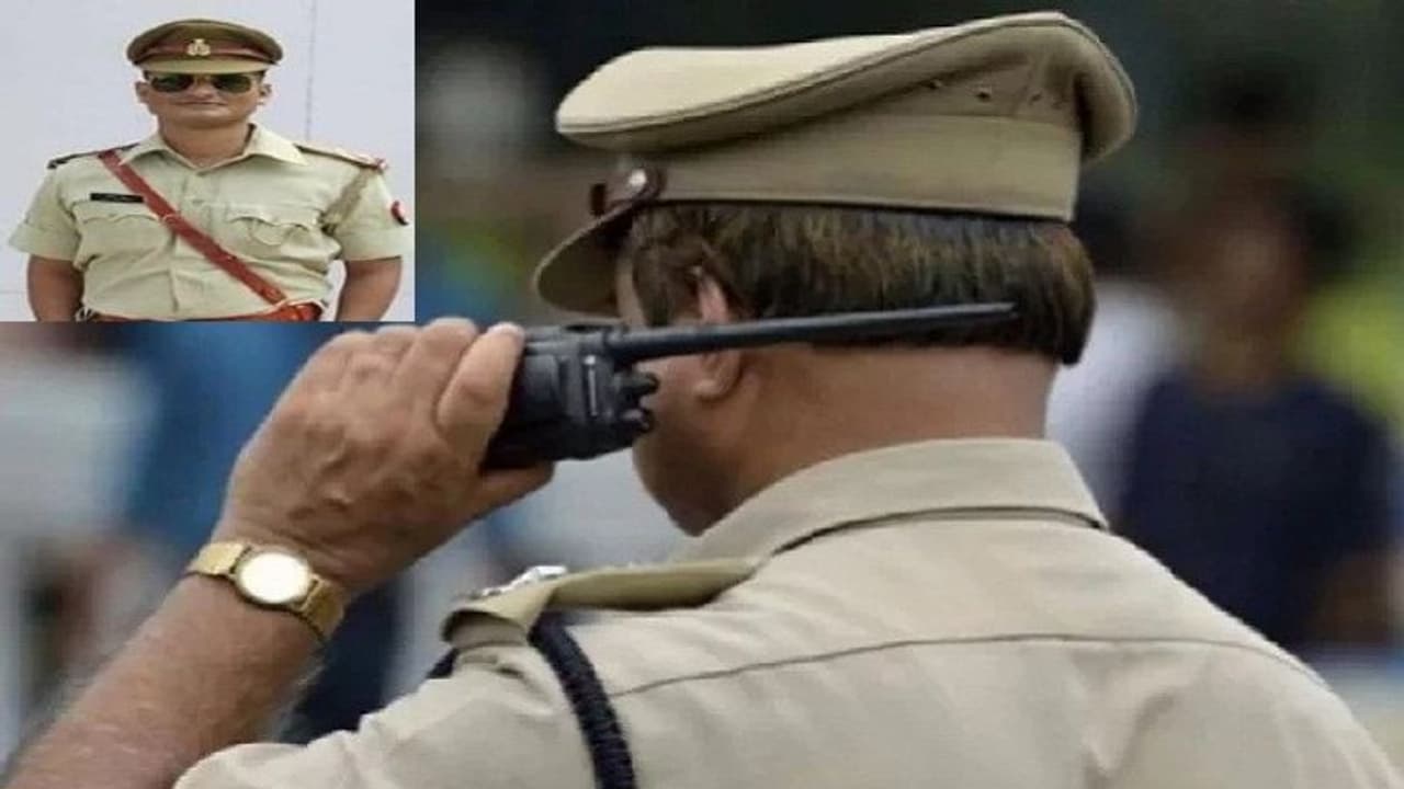 शादी में बिन बुलाए पहुंचा, डीजे पर दारोगा ने जमकर किया डांस, अब खोज रही पुलिस शादी में बिन बुलाए पहुंचा, डीजे पर दारोगा ने जमकर किया डांस, अब खोज रही पुलिस