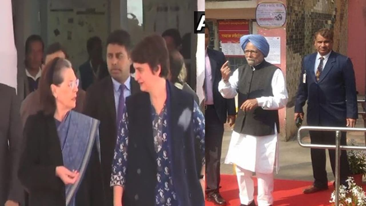 ఓటేసిన ప్రియాంక గాంధీ, రాహుల్, సోనియా.. అడ్వాణీ సైతం