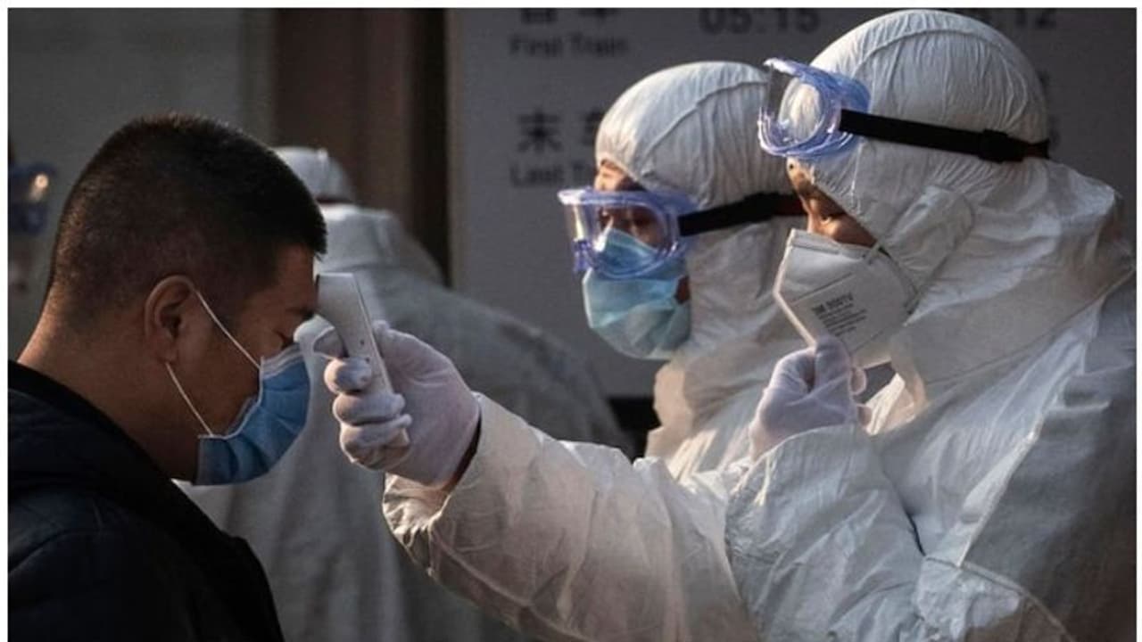 കൊറോണയിൽ ചൈനയിൽ മരണം 803, ഇന്നലെ മാത്രം മരിച്ചത് 81 പേർ; കാസർഗോഡ് ഇന്ന് അവലോകന യോഗം