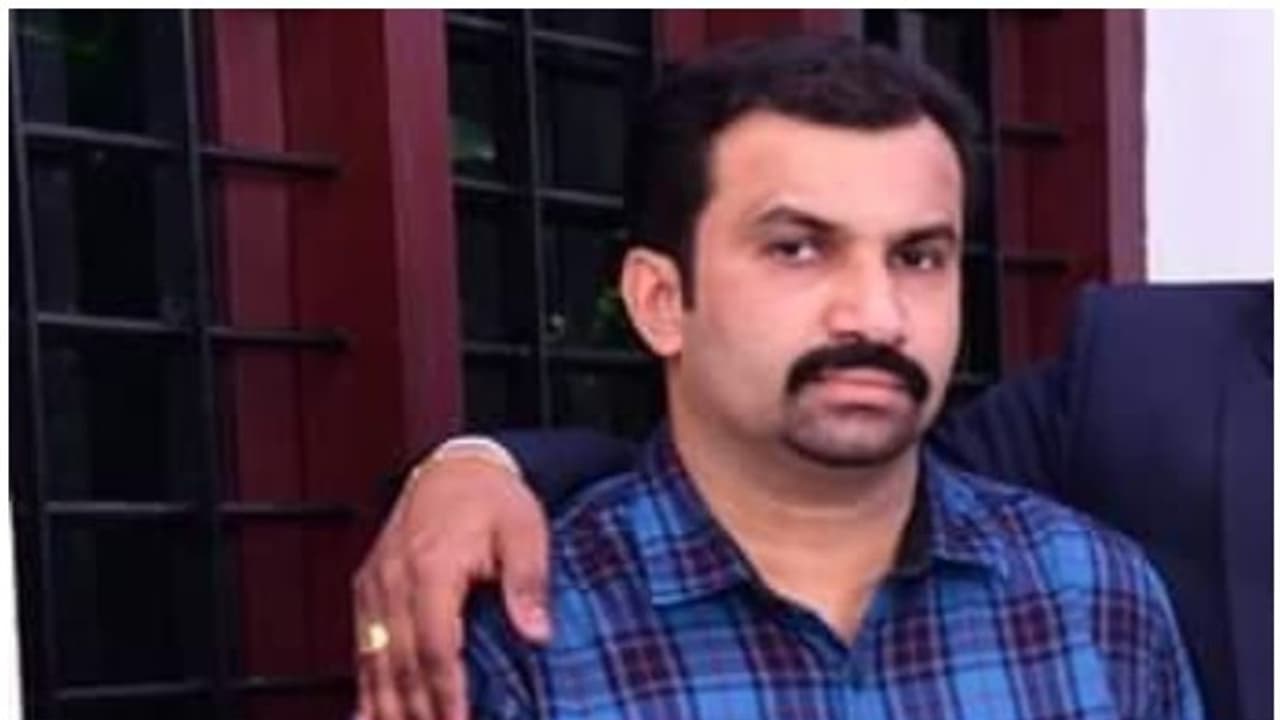 അടുത്തയാഴ്ച സൗദിയിലേക്ക് മടങ്ങാനിരുന്ന പ്രവാസി നാട്ടിൽ വാഹനാപകടത്തിൽ മരിച്ചു അടുത്തയാഴ്ച സൗദിയിലേക്ക് മടങ്ങാനിരുന്ന പ്രവാസി നാട്ടിൽ വാഹനാപകടത്തിൽ മരിച്ചു