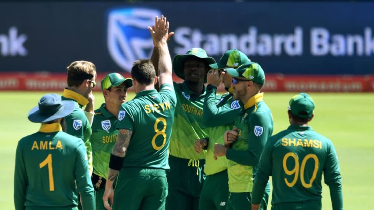 ഡിവില്ലിയേഴ്സിന് മുമ്പെ മറ്റൊരു സൂപ്പര് താരത്തെ ടീമിലേക്ക് തിരിച്ചുവിളിച്ച് ദക്ഷിണാഫ്രിക്ക ഡിവില്ലിയേഴ്സിന് മുമ്പെ മറ്റൊരു സൂപ്പര് താരത്തെ ടീമിലേക്ക് തിരിച്ചുവിളിച്ച് ദക്ഷിണാഫ്രിക്ക