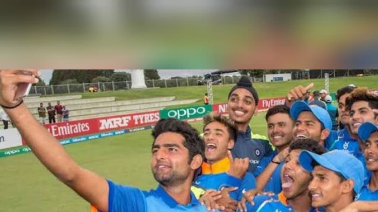 বিশ্বকাপ ফাইনালে আজ অন্য মাত্রা পাবে এশিয়ান দ্বৈরথ, নজিরের সামনে দাঁড়িয়ে দু পক্ষই বিশ্বকাপ ফাইনালে আজ অন্য মাত্রা পাবে এশিয়ান দ্বৈরথ, নজিরের সামনে দাঁড়িয়ে দু পক্ষই