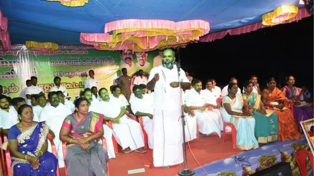 அம்மா சாவுக்கு காரணமே திமுக போட்ட பொய் வழக்கு தான்..! அமைச்சர் ஆர்.பி உதயகுமார் பகீர் குற்றசாட்டு..! அம்மா சாவுக்கு காரணமே திமுக போட்ட பொய் வழக்கு தான்..! அமைச்சர் ஆர்.பி உதயகுமார் பகீர் குற்றசாட்டு..!