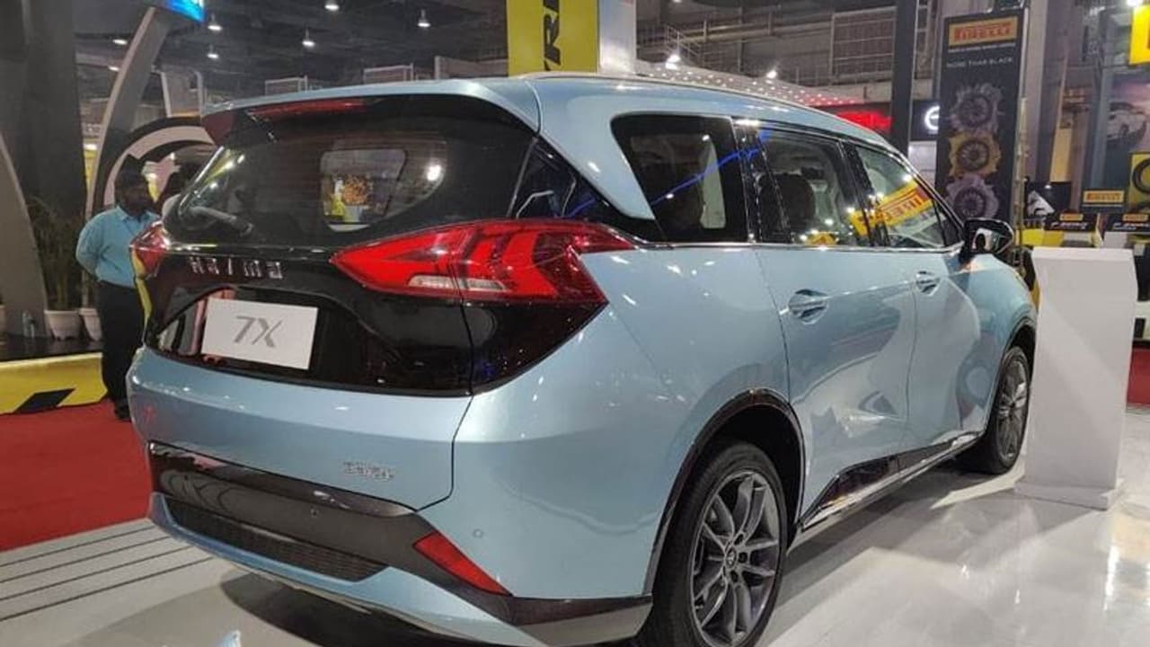 കൊറിയക്ക് പിറകെ ഇന്നോവയെ വെട്ടിയൊതുക്കാന് ചൈനയും! കൊറിയക്ക് പിറകെ ഇന്നോവയെ വെട്ടിയൊതുക്കാന് ചൈനയും!