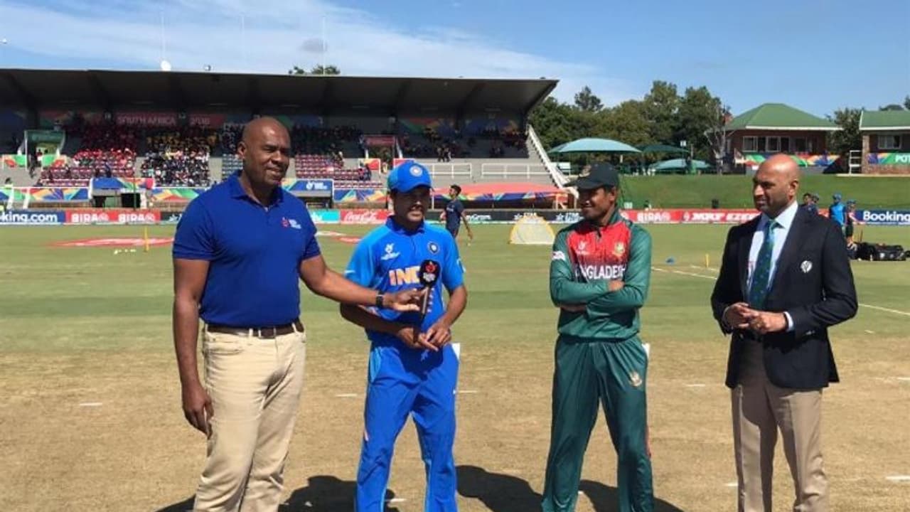 ಅಂಡರ್ 19 ವಿಶ್ವಕಪ್ ಫೈನಲ್: ಟಾಸ್ ಗೆದ್ದ ಬಾಂಗ್ಲಾದೇಶ ಫೀಲ್ಡಿಂಗ್ ಆಯ್ಕೆ ಅಂಡರ್ 19 ವಿಶ್ವಕಪ್ ಫೈನಲ್: ಟಾಸ್ ಗೆದ್ದ ಬಾಂಗ್ಲಾದೇಶ ಫೀಲ್ಡಿಂಗ್ ಆಯ್ಕೆ