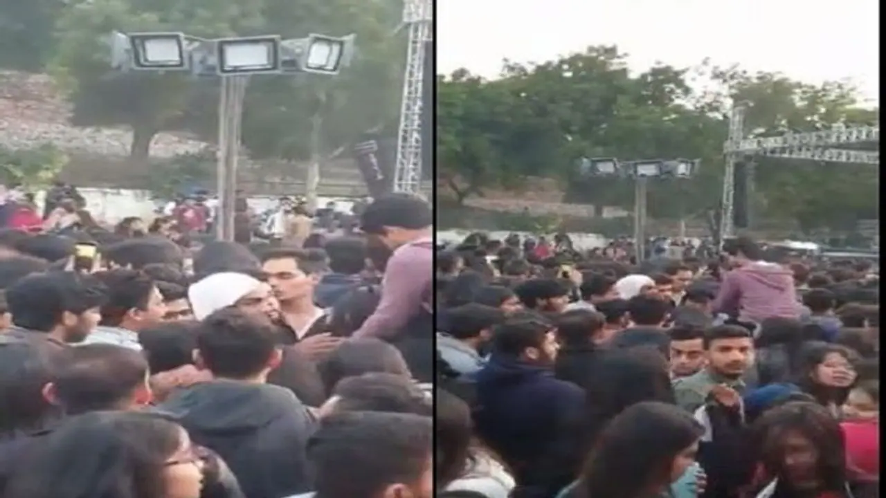 ಅಮಲೇರಿಸಿಕೊಂಡು ಕಾಲೇಜಿಗೆ ಬಂದ್ರು, ಹುಡುಗಿಯರೆದುರೆ ಹಸ್ತಮೈಥುನ ಮಾಡ್ಕೊಂಡ್ರು! ಅಮಲೇರಿಸಿಕೊಂಡು ಕಾಲೇಜಿಗೆ ಬಂದ್ರು, ಹುಡುಗಿಯರೆದುರೆ ಹಸ್ತಮೈಥುನ ಮಾಡ್ಕೊಂಡ್ರು!