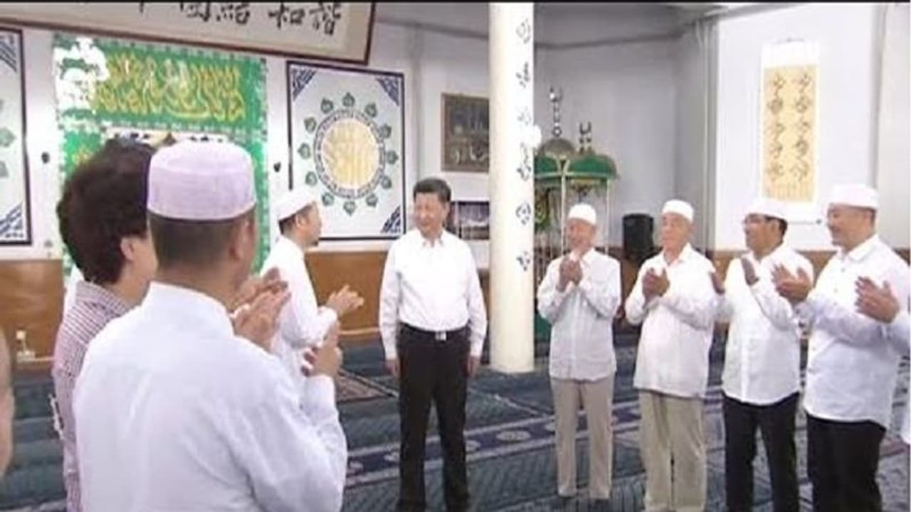 Fact check: ಕೊರೋನಾದಿಂದ ಮುಕ್ತಿ ಕೋರಿ ಮಸೀದಿಗೆ ಮೊರೆ ಹೋದ ಕ್ಸಿ! Fact check: ಕೊರೋನಾದಿಂದ ಮುಕ್ತಿ ಕೋರಿ ಮಸೀದಿಗೆ ಮೊರೆ ಹೋದ ಕ್ಸಿ!