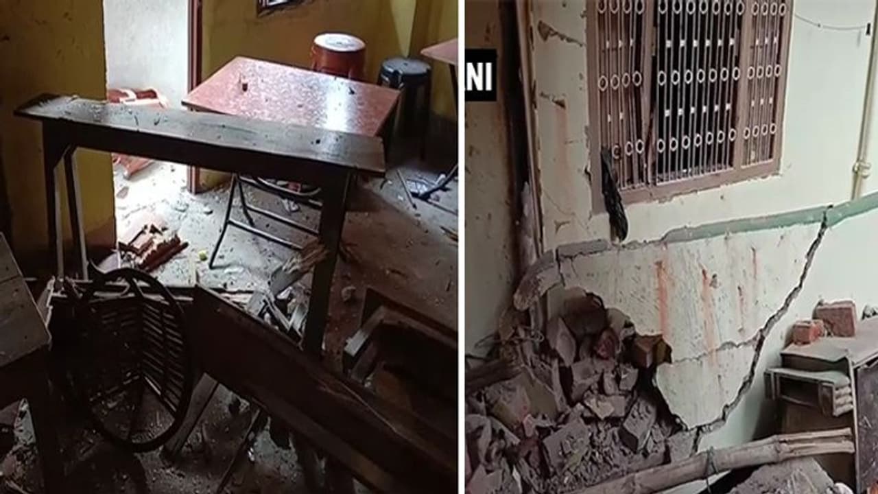 गांधी मैदान के पास घर में हुए दो जोरदार धमाके, कई किलोमीटर तक सुनाई दी गूंज; सात जख्मी गांधी मैदान के पास घर में हुए दो जोरदार धमाके, कई किलोमीटर तक सुनाई दी गूंज; सात जख्मी
