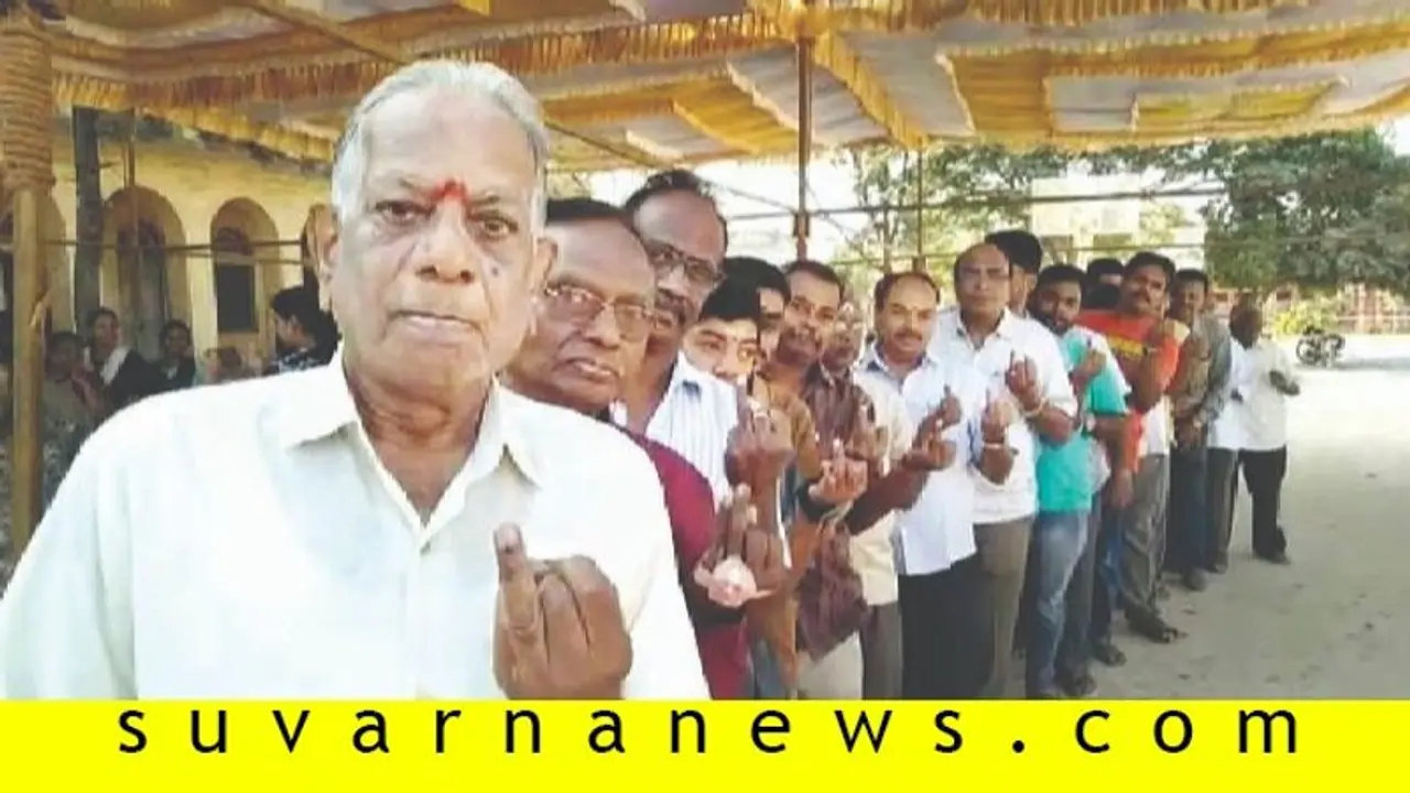 ಒಂದೇ ಕುಟುಂಬದ 106 ಮಂದಿ ಮತದಾನ! ಒಂದೇ ಕುಟುಂಬದ 106 ಮಂದಿ ಮತದಾನ!