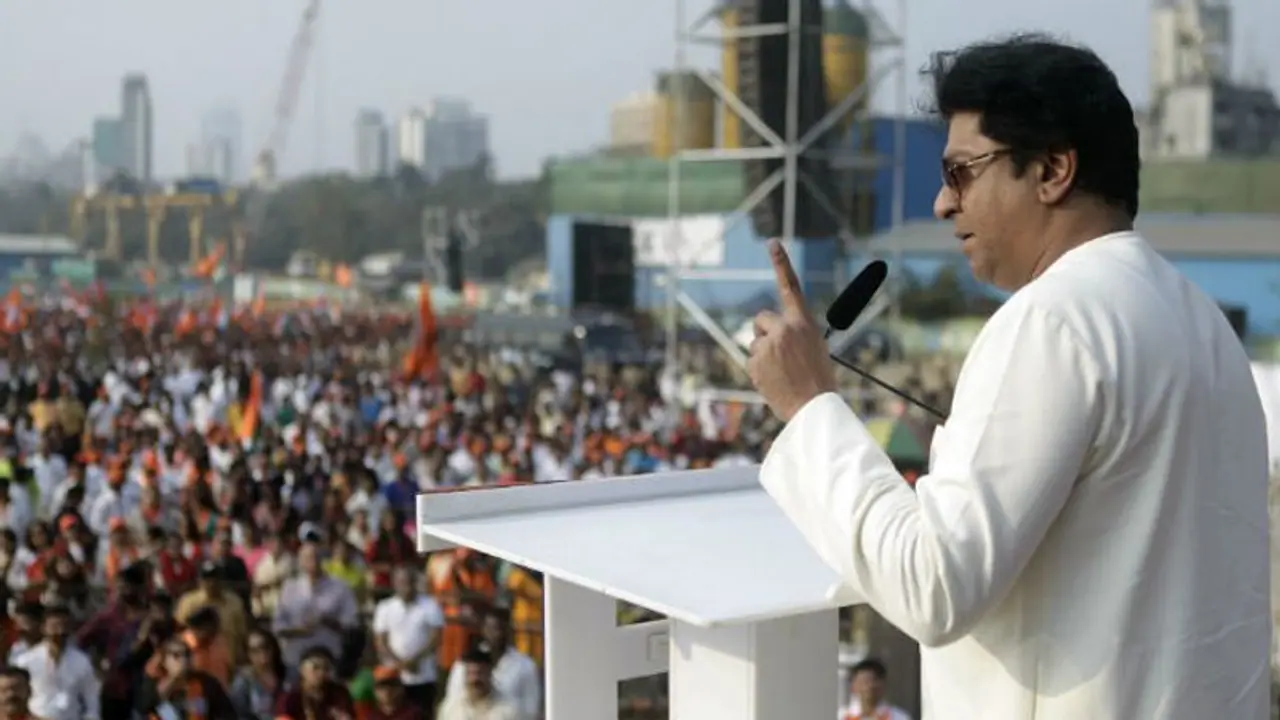 ಕಲ್ಲಿಗೆ ಕಲ್ಲು, ಖಡ್ಗಕ್ಕೆ ಖಡ್ಗ: ಪೌರತ್ವ ಕಾಯ್ದೆ ಪರ ಠಾಕ್ರೆ ಬ್ಯಾಟಿಂಗ್! ಕಲ್ಲಿಗೆ ಕಲ್ಲು, ಖಡ್ಗಕ್ಕೆ ಖಡ್ಗ: ಪೌರತ್ವ ಕಾಯ್ದೆ ಪರ ಠಾಕ್ರೆ ಬ್ಯಾಟಿಂಗ್!