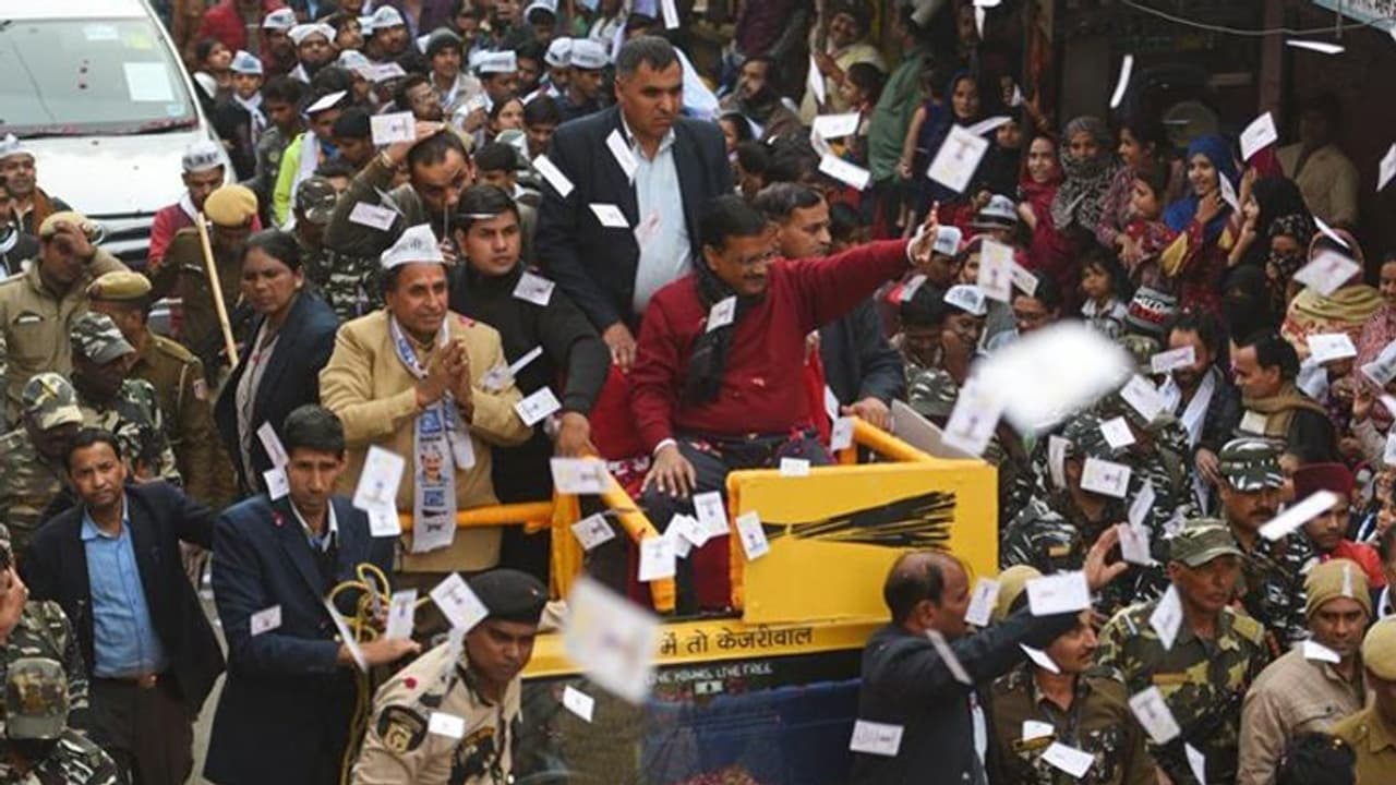 মিলে গেল এক্সিট পোল এর ফল, দিল্লিতে বিজেপি র ধরাছোঁয়ার বাইরে আপ
