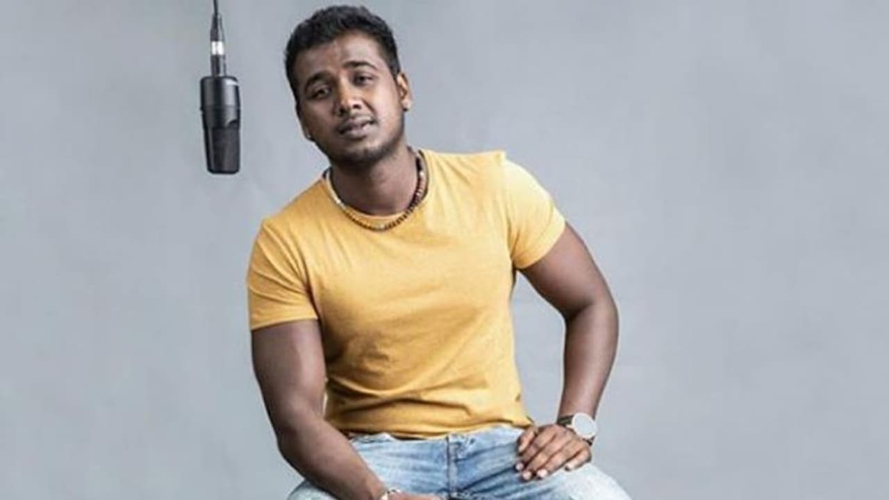 'ఓసి రాకాసి' అంటున్న రాహుల్ సిప్లిగంజ్.. సూపర్ హిట్ గ్యారెంటీ అట! 'ఓసి రాకాసి' అంటున్న రాహుల్ సిప్లిగంజ్.. సూపర్ హిట్ గ్యారెంటీ అట!