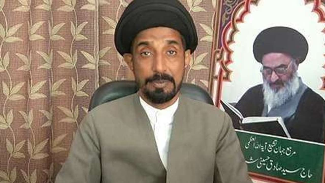 मस्जिद के लाउडस्पीकर से सरकार की योजनाएं बताने पर मौलाना ने कहा CM योगी को केजरीवाल से सीखना चाहिए मस्जिद के लाउडस्पीकर से सरकार की योजनाएं बताने पर मौलाना ने कहा CM योगी को केजरीवाल से सीखना चाहिए