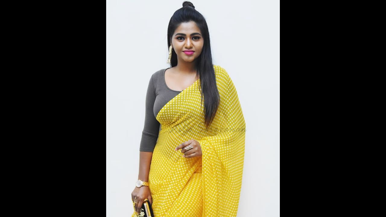 “அடி கறுப்பு நிறத்தழகி”... ஷாலு ஷம்முவின் லேட்டஸ்ட் கிளிக்ஸை பார்த்து ஜொள்ளு விடும் நெட்டிசன்கள்...!