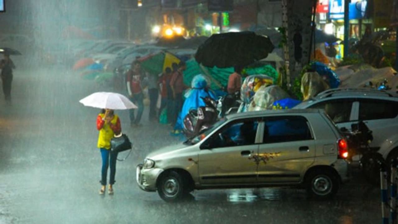 বৃষ্টির ফোঁটা থেকেই এবার ঘরের ঘরে জ্বলবে আলো, তৈরি হবে বিদ্যুৎ