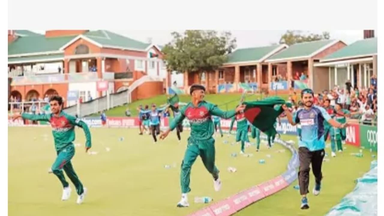 অনুর্ধ্ব ১৯ বিশ্বকাপ ফাইনালে বাংলাদেশের জয় পালন হল পাকিস্তানে অনুর্ধ্ব ১৯ বিশ্বকাপ ফাইনালে বাংলাদেশের জয় পালন হল পাকিস্তানে