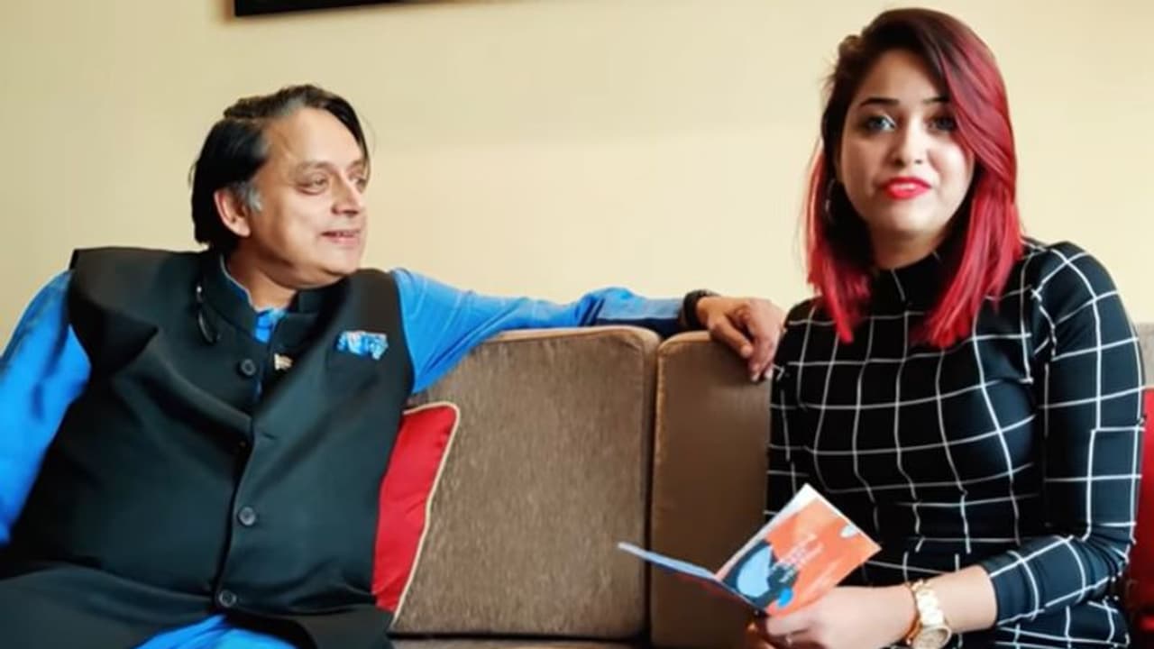 'ശശി തരൂരിന്റെ പുതിയ ഇര'യെന്ന് തന്നെ വിളിച്ചവരോട്..; ആര്ജെ പുര്ഖയ്ക്ക് പറയാനുള്ളത് 'ശശി തരൂരിന്റെ പുതിയ ഇര'യെന്ന് തന്നെ വിളിച്ചവരോട്..; ആര്ജെ പുര്ഖയ്ക്ക് പറയാനുള്ളത്