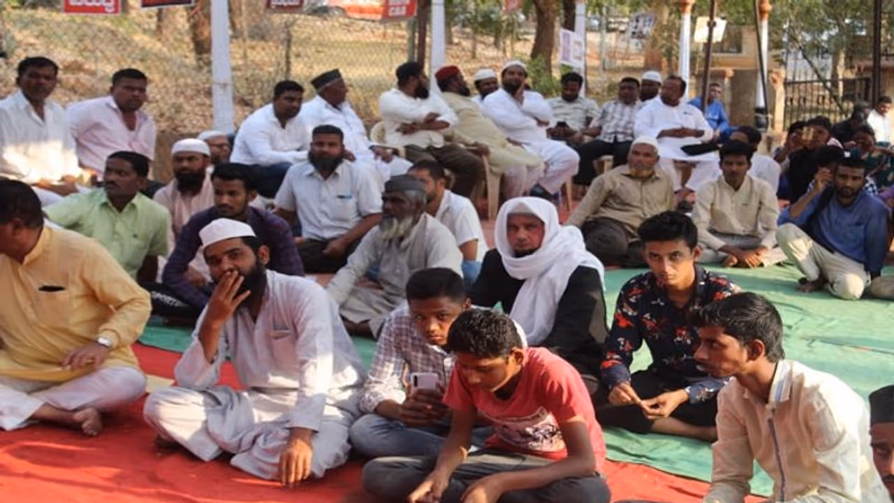 ದಶಕದಿಂದ ಮರೆಯಾಗಿದ್ದ ಬ್ಲೇಡ್ ಬಾಬಾ ದಿಢೀರ್ ಪ್ರತ್ಯಕ್ಷ!