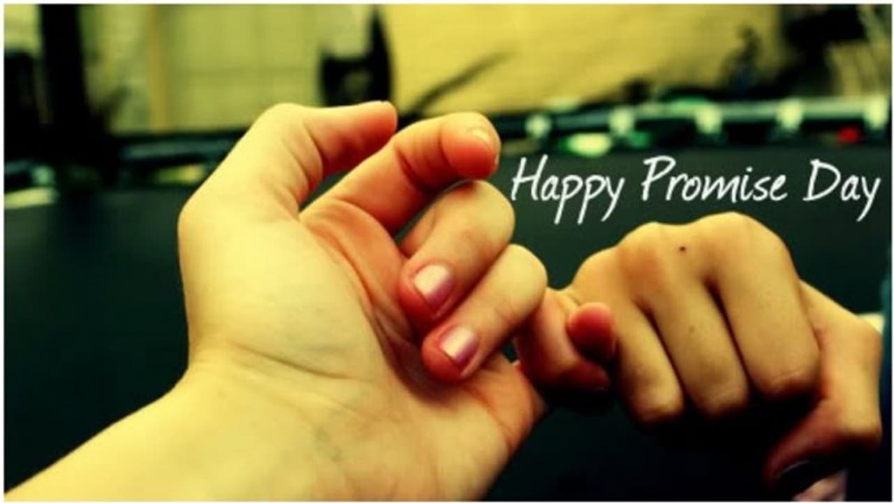 Valentine Week : आज प्रॉमिस डे सेलिब्रेट कर जीवन भर साथ जीने मरने की कसमें लेते हैं लवर्स Valentine Week : आज प्रॉमिस डे सेलिब्रेट कर जीवन भर साथ जीने मरने की कसमें लेते हैं लवर्स