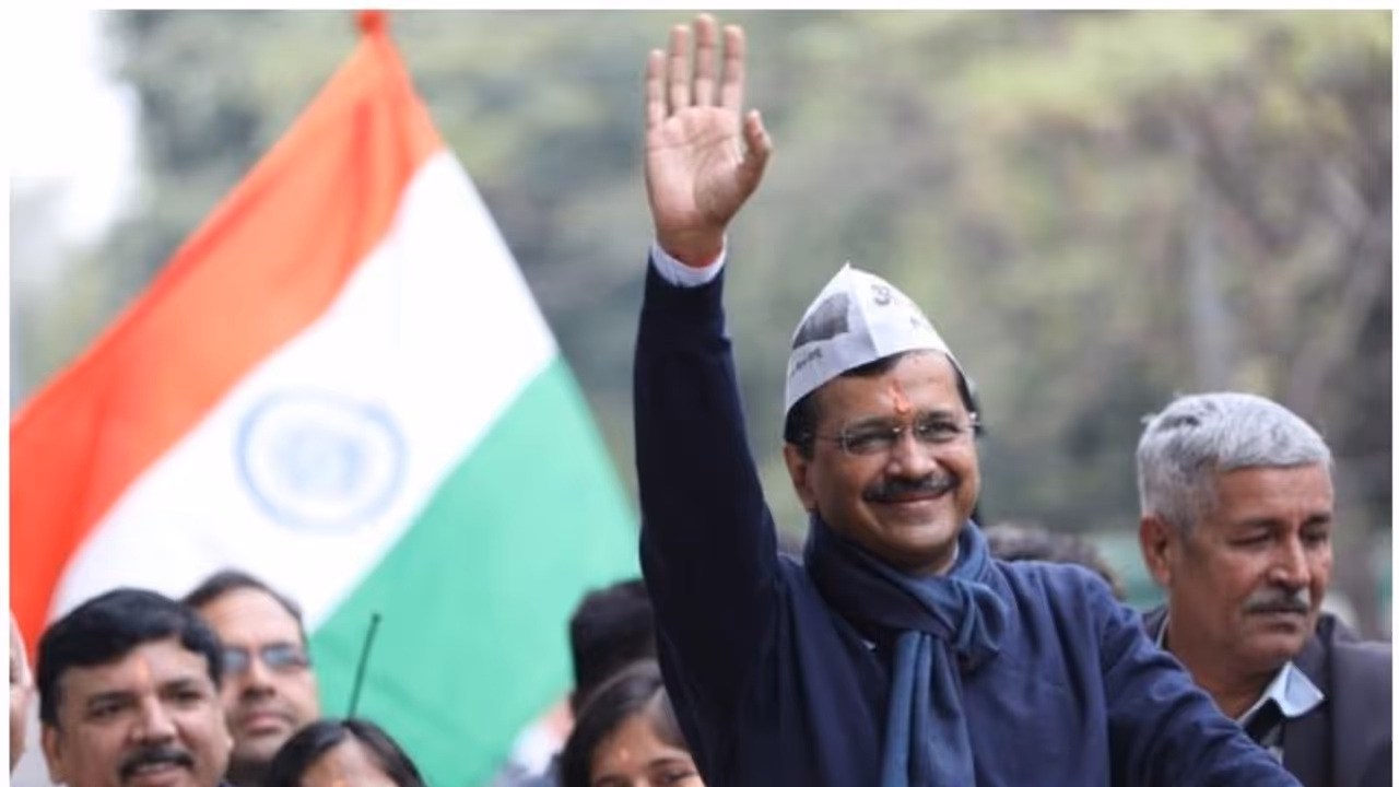 മോദിയെ മലർത്തിയടിച്ച് കെജ്രിവാൾ കുതിക്കുമ്പോൾ, ദില്ലിയുടെ മുഖച്ഛായ മാറ്റുമോ ആം ആദ്മി സർക്കാർ ? മോദിയെ മലർത്തിയടിച്ച് കെജ്രിവാൾ കുതിക്കുമ്പോൾ, ദില്ലിയുടെ മുഖച്ഛായ മാറ്റുമോ ആം ആദ്മി സർക്കാർ ?