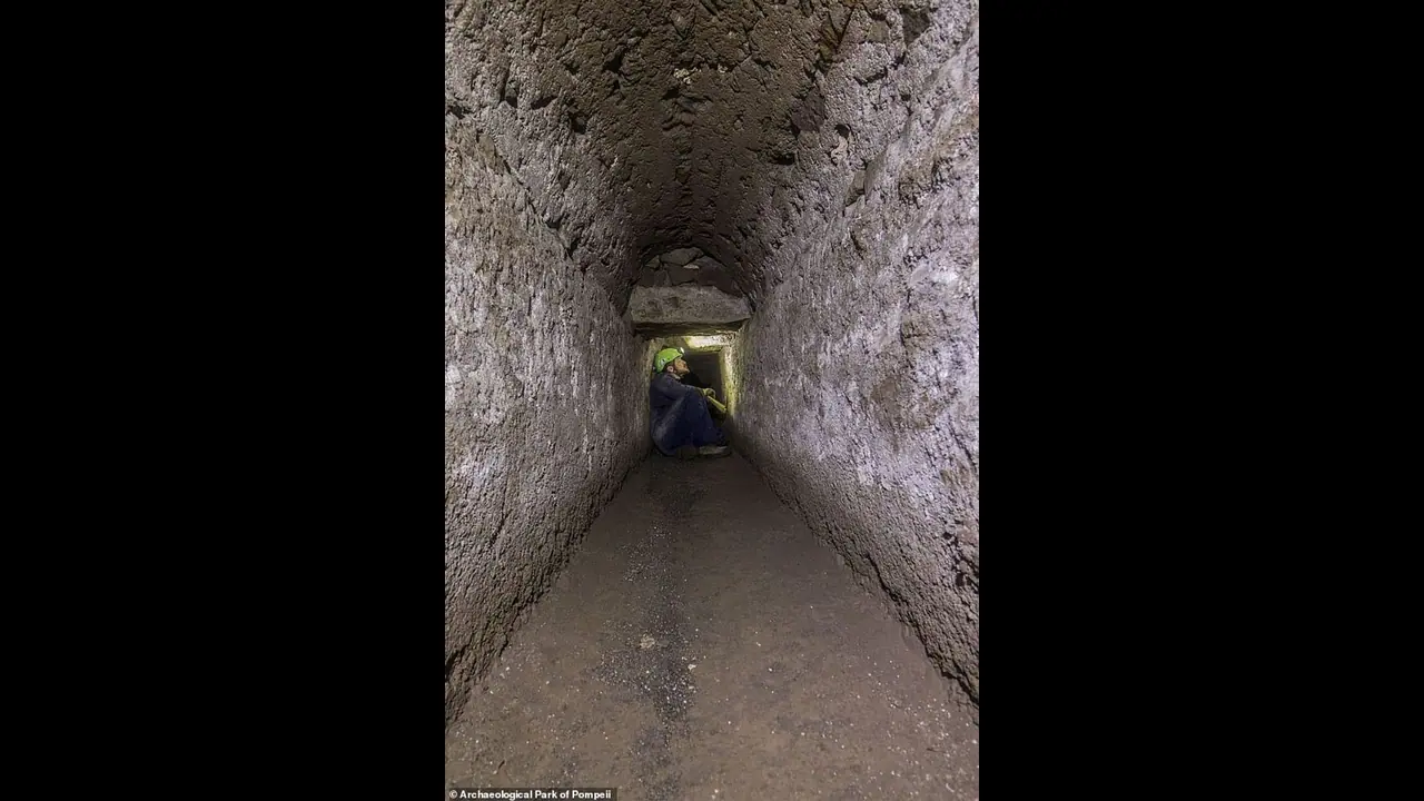 இந்தியா சீனா எல்லையில் பாதுகாப்பை வலுப்படுத்த மோடியின் 4 ஆண்டு ஆட்சியில் பிரமிக்கவைக்கும் சுரங்கப்பாதைகள்!! இந்தியா சீனா எல்லையில் பாதுகாப்பை வலுப்படுத்த மோடியின் 4 ஆண்டு ஆட்சியில் பிரமிக்கவைக்கும் சுரங்கப்பாதைகள்!!